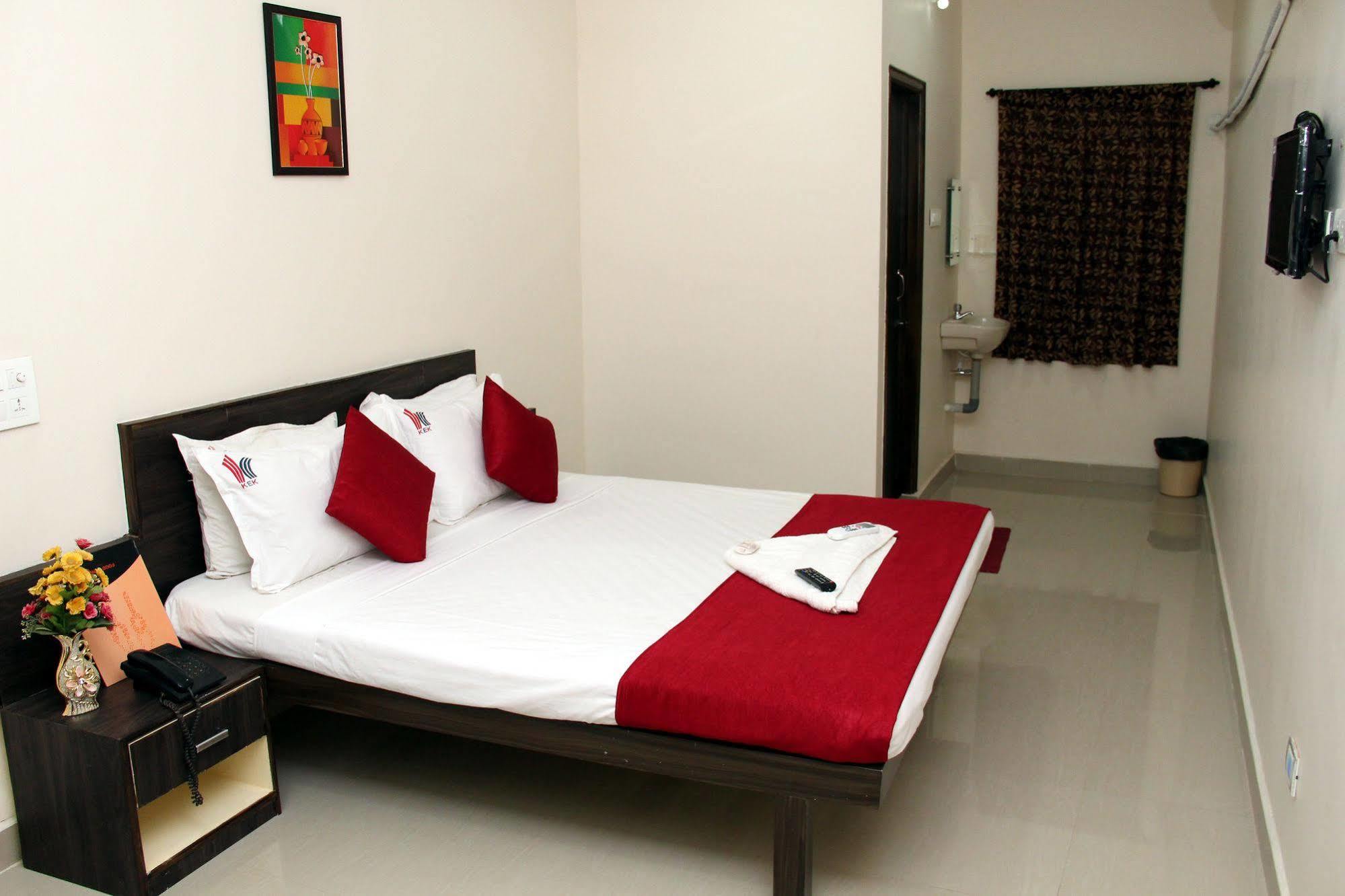 Kek Accommodation Chennai Luaran gambar